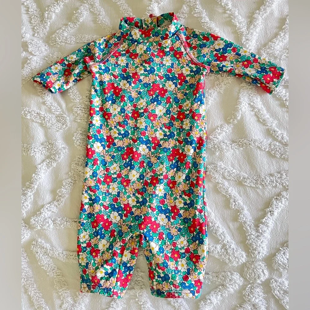 Baby Boden Pretty Surf Suit One-Piece Rashguard Floral Girls Swimsuit Size 3-6 M